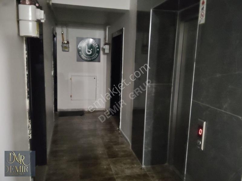 Üniversite Mah. Yunus Emre Blv. Satılık 3+1 Daire 140m² — fotoğraf 9