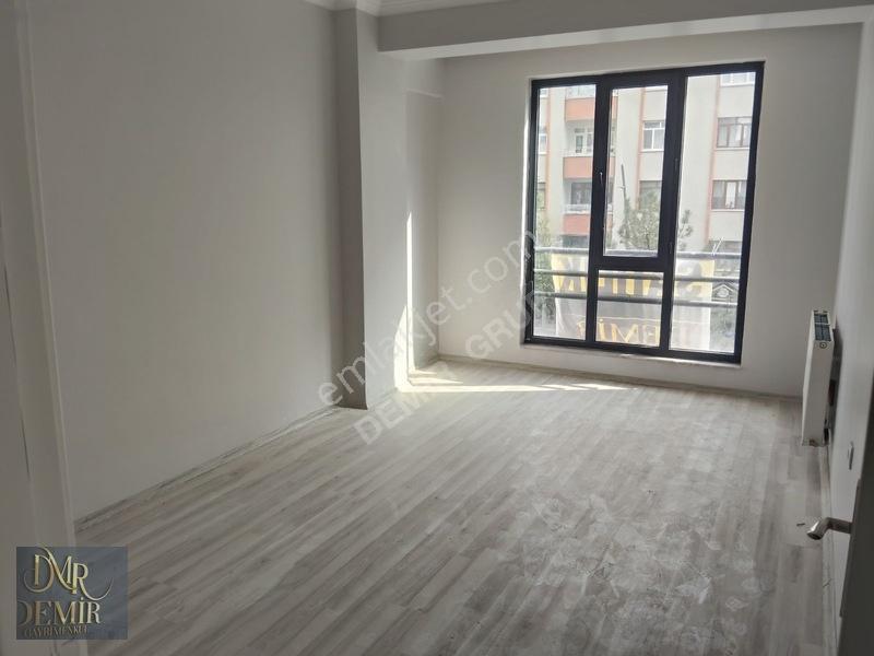 Üniversite Mah. Yunus Emre Blv. Satılık 3+1 Daire 140m² — fotoğraf 11