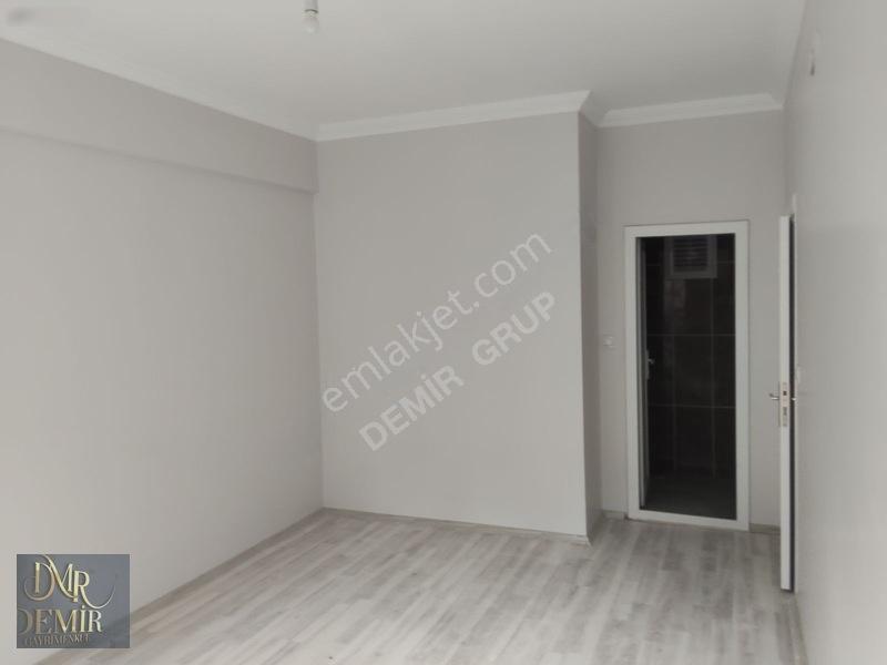 Üniversite Mah. Yunus Emre Blv. Satılık 3+1 Daire 140m² — fotoğraf 14