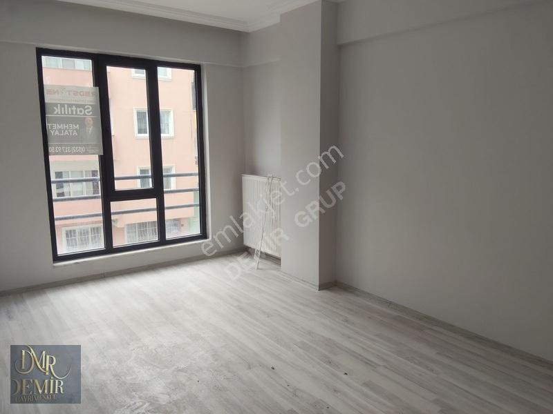 Üniversite Mah. Yunus Emre Blv. Satılık 3+1 Daire 140m² — fotoğraf 15