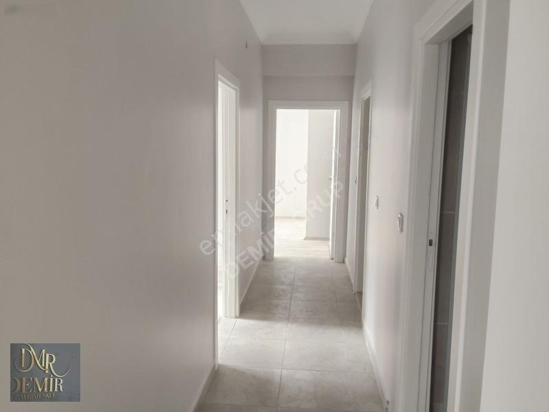 Üniversite Mah. Yunus Emre Blv. Satılık 3+1 Daire 140m² — fotoğraf 19