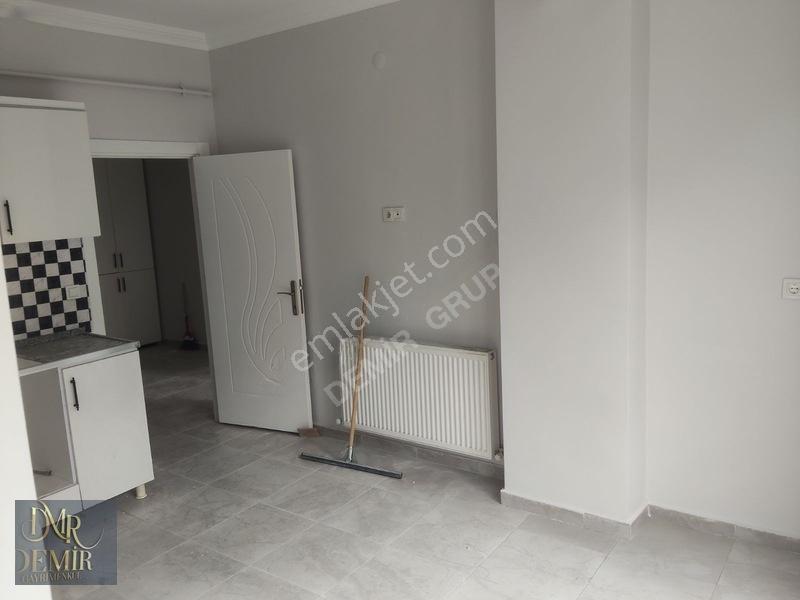 Üniversite Mah. Yunus Emre Blv. Satılık 3+1 Daire 140m² — fotoğraf 21