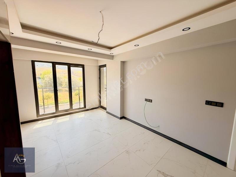 Hacıbey Mah.kredili Doğalgazlı Lüx Sıfır Ara Kat 70m2 2+1 Daire — fotoğraf 7