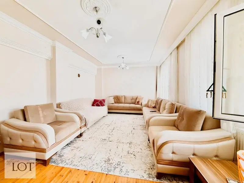 1200 Evler Mahallesinde 3+1 Arakat Çift Cephe Satılık Daire — fotoğraf 3