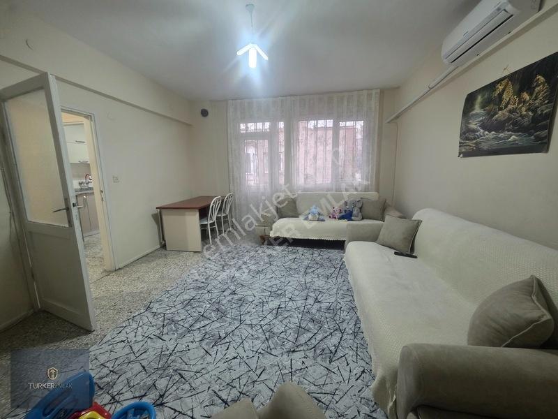 Türker Emlak-merkezde Yatırıma Ve Oturuma Uygun 3+1 Arakat Daire — fotoğraf 11