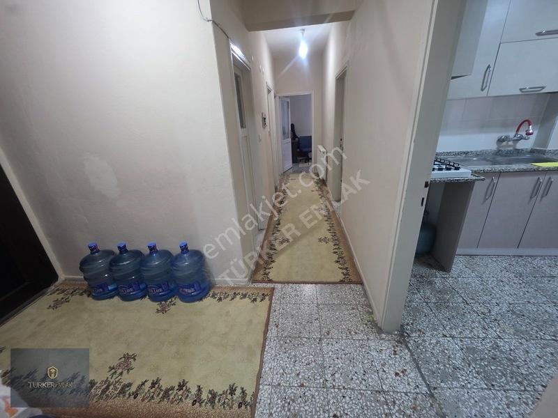Türker Emlak-merkezde Yatırıma Ve Oturuma Uygun 3+1 Arakat Daire — fotoğraf 13