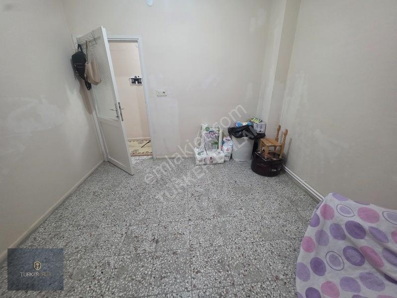 Türker Emlak-merkezde Yatırıma Ve Oturuma Uygun 3+1 Arakat Daire — fotoğraf 16