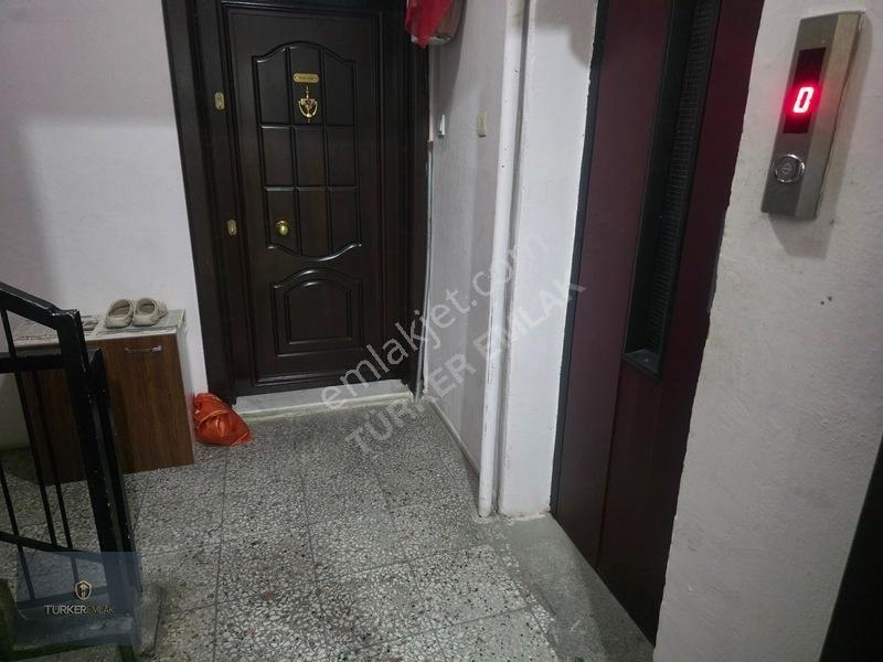 Türker Emlak-merkezde Yatırıma Ve Oturuma Uygun 3+1 Arakat Daire — fotoğraf 22