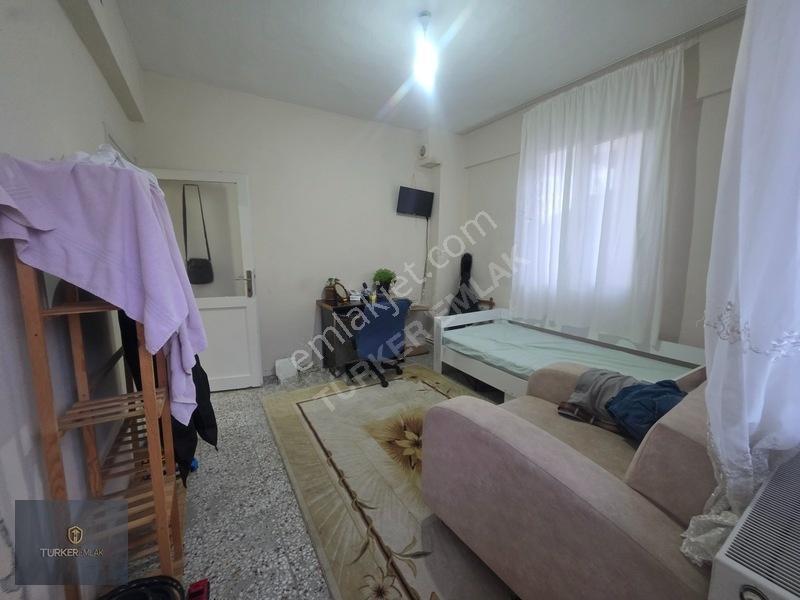 Türker Emlak-merkezde Yatırıma Ve Oturuma Uygun 3+1 Arakat Daire — fotoğraf 23