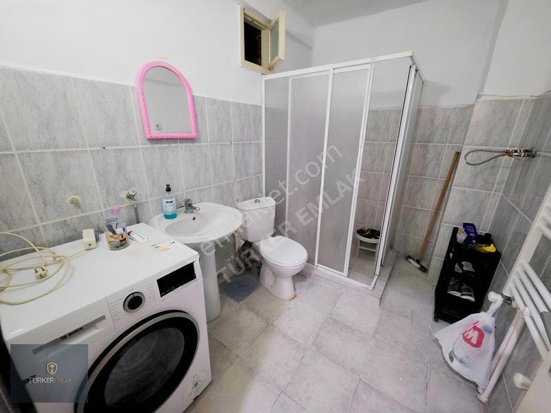 Türker Emlak-merkezde Yatırıma Ve Oturuma Uygun 3+1 Arakat Daire — fotoğraf 28