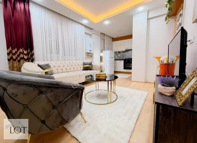 Atalar Mahallesinde Arakat Eşyalı 1+1 Satılık Apart — fotoğraf 5