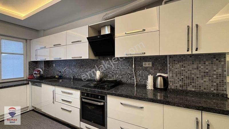 Adapazarı Yenigünde 147 M² 3+1 Ara Kat Daire + 60 M² Dükkân — fotoğraf 4