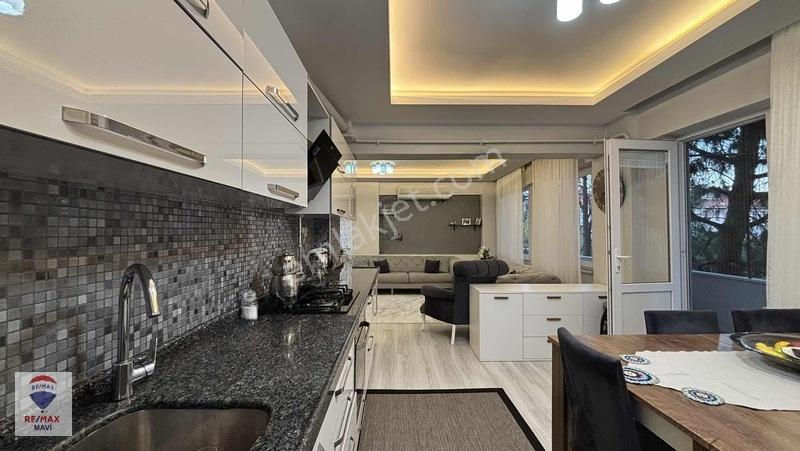 Adapazarı Yenigünde 147 M² 3+1 Ara Kat Daire + 60 M² Dükkân — fotoğraf 8