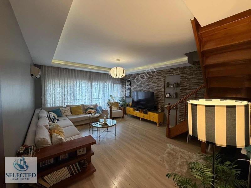 Ultra Geniş Özenle Yapılmış Satılık 5+1 Dublex Daire