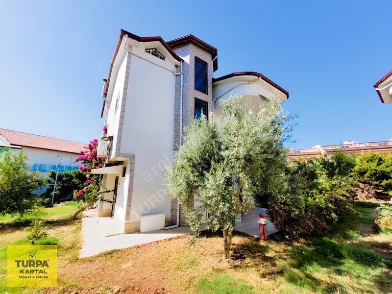 Akbükte Denize 50 Adım 5+1 Havuzlu Eşyalı Müstakil Villa — fotoğraf 2
