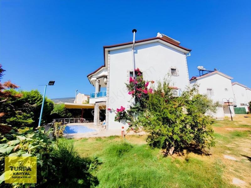 Akbükte Denize 50 Adım 5+1 Havuzlu Eşyalı Müstakil Villa — fotoğraf 3