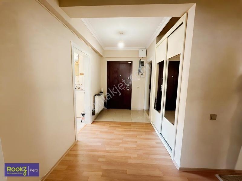 Adapazarı Reji Sok. 60 M2 Kapalı Garaj+ Kilerli 230m² 3+1 Daire — fotoğraf 4