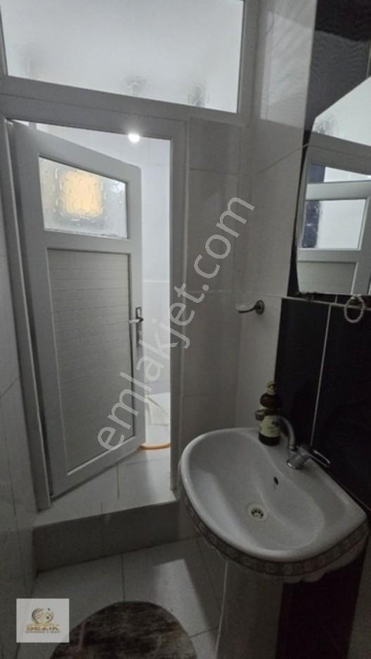 Şakirpaşa Onur Mh.salı Pazarı Civarı Köşe Başı 4 Katlı Müstakil — fotoğraf 16