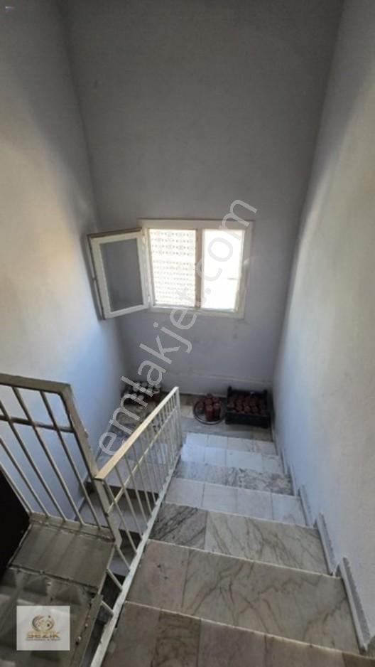 Şakirpaşa Onur Mh.salı Pazarı Civarı Köşe Başı 4 Katlı Müstakil — fotoğraf 25