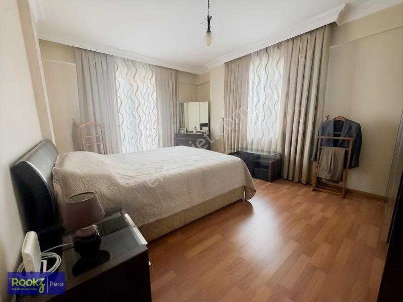 Adapazarı Reji Sok. 60 M2 Kapalı Garaj+ Kilerli 210m² 3+1 Daire — fotoğraf 10