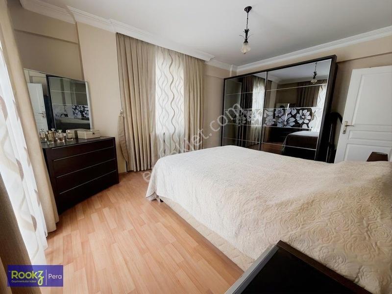 Adapazarı Reji Sok. 60 M2 Kapalı Garaj+ Kilerli 210m² 3+1 Daire — fotoğraf 11
