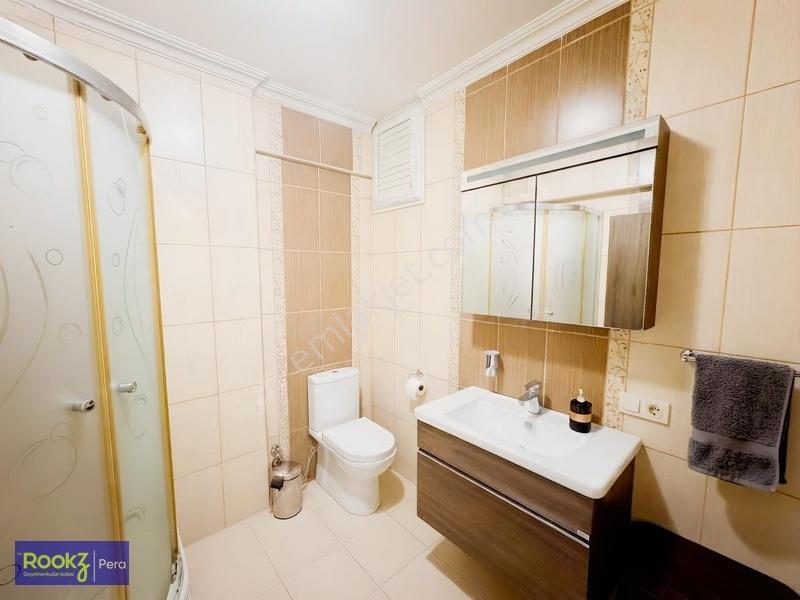 Adapazarı Reji Sok. 60 M2 Kapalı Garaj+ Kilerli 210m² 3+1 Daire — fotoğraf 12