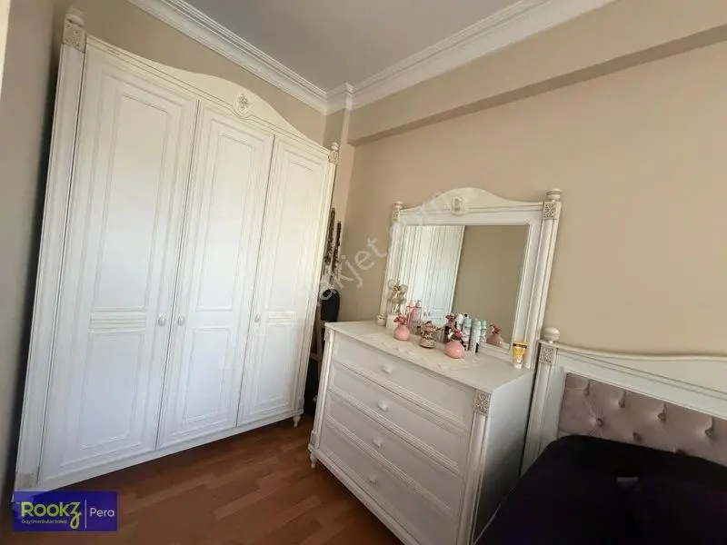 Adapazarı Reji Sok. 60 M2 Kapalı Garaj+ Kilerli 210m² 3+1 Daire — fotoğraf 17
