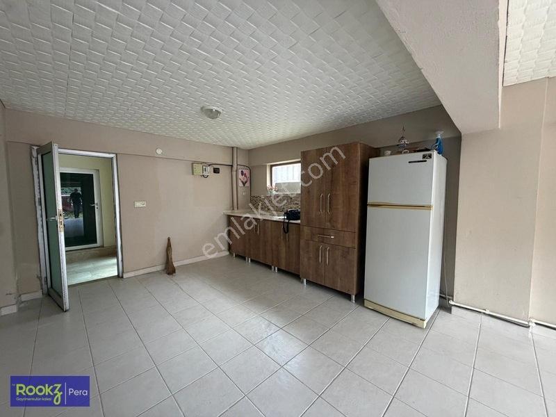 Adapazarı Reji Sok. 60 M2 Kapalı Garaj+ Kilerli 210m² 3+1 Daire — fotoğraf 23