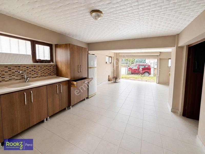 Adapazarı Reji Sok. 60 M2 Kapalı Garaj+ Kilerli 210m² 3+1 Daire — fotoğraf 24