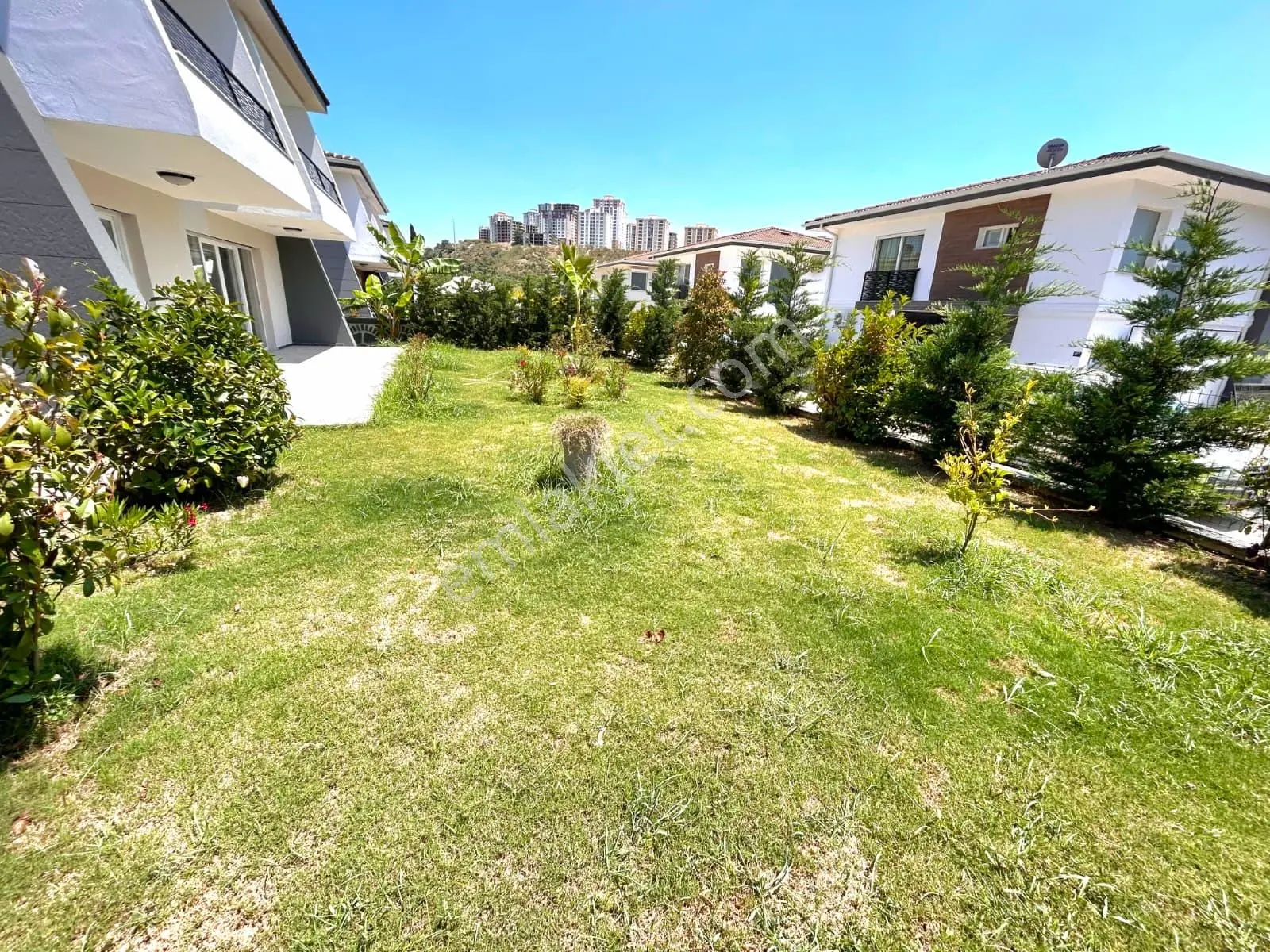 Kuşadası Avm Bölgesinde Satılık 4+1 Müstakil Doğalgazlı Villalar — fotoğraf 32