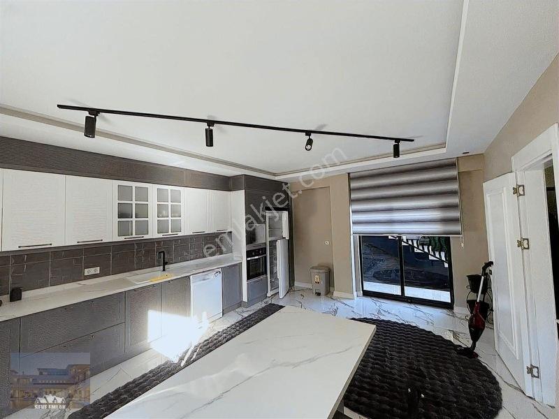 Yaylacık Mah.'de Satılık 4+2 Eşyalı Tripleks Villa — fotoğraf 3