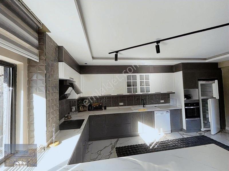 Yaylacık Mah.'de Satılık 4+2 Eşyalı Tripleks Villa — fotoğraf 4