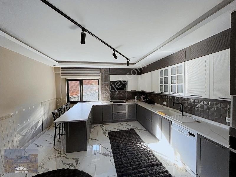 Yaylacık Mah.'de Satılık 4+2 Eşyalı Tripleks Villa — fotoğraf 5