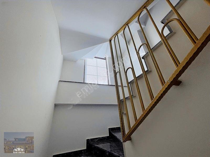 Yaylacık Mah.'de Satılık 4+2 Eşyalı Tripleks Villa — fotoğraf 25