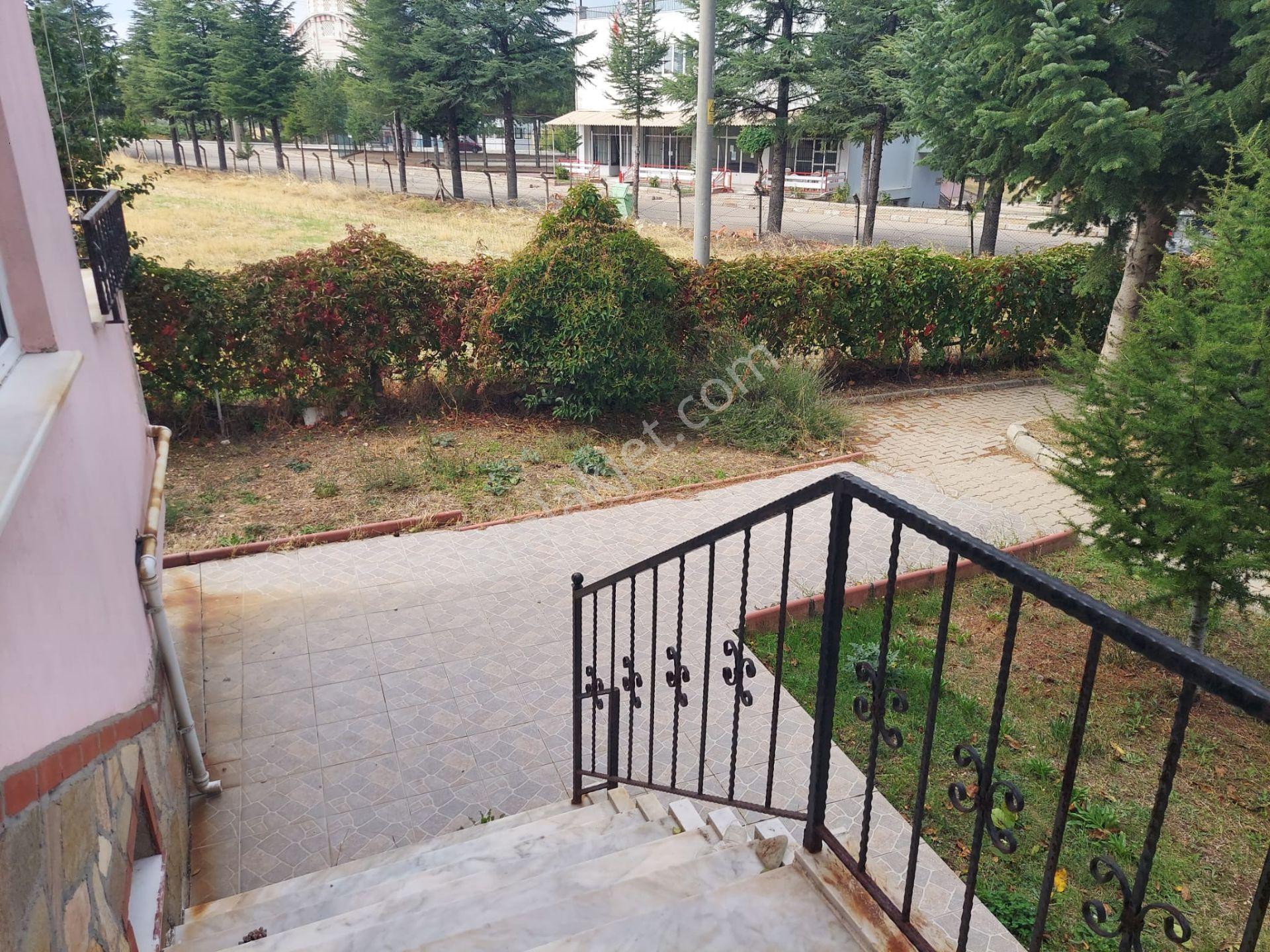 Karakuyu Mahallesi'nde Satılık 300 M²arsa İçinde 5+1 Geniş Villa — fotoğraf 33