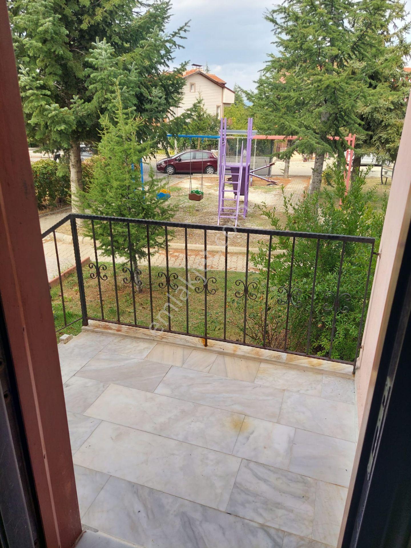 Karakuyu Mahallesi'nde Satılık 300 M²arsa İçinde 5+1 Geniş Villa — fotoğraf 35