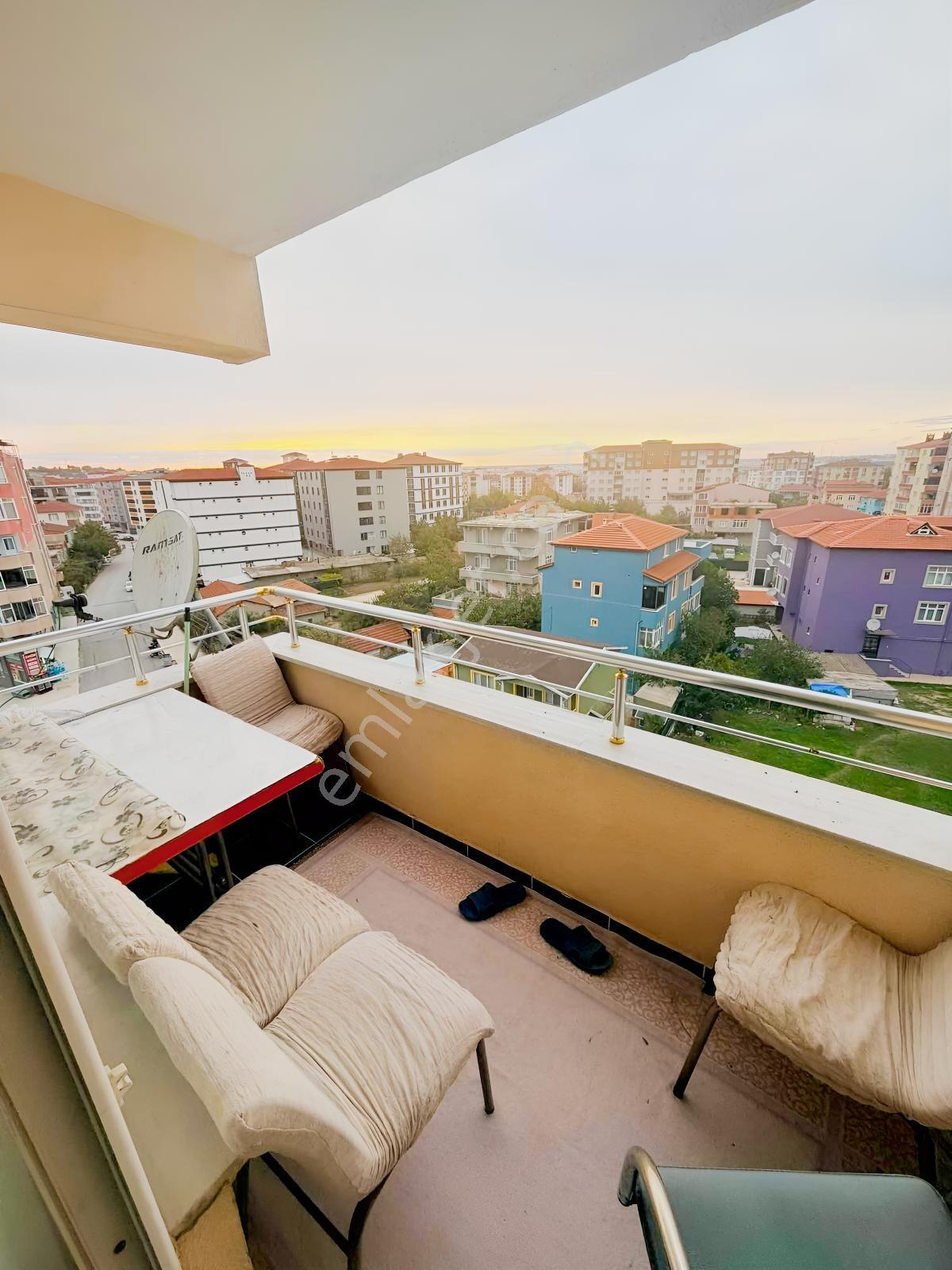 Ze/max'tan Hürriyet Cad.iskanlı Arakat Öncephe Satılık 3+1 Daire — fotoğraf 4