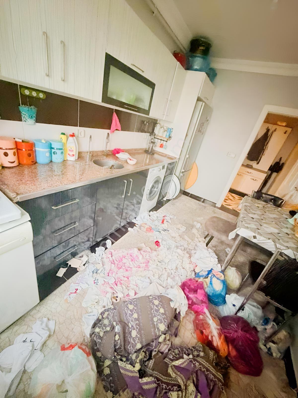 Ze/max'tan Hürriyet Cad.iskanlı Arakat Öncephe Satılık 3+1 Daire — fotoğraf 10