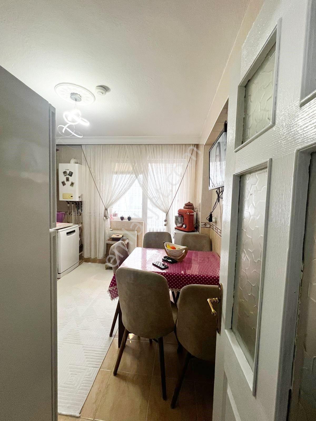 Ufuktepe'de Katta Masrafsız 130 M2 3+1 Daire ! — fotoğraf 5