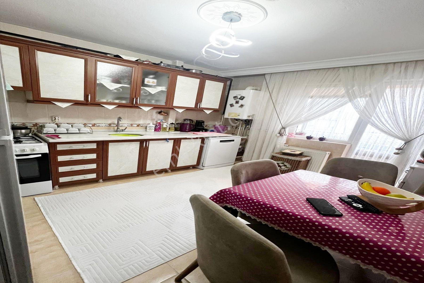 Ufuktepe'de Katta Masrafsız 130 M2 3+1 Daire ! — fotoğraf 6