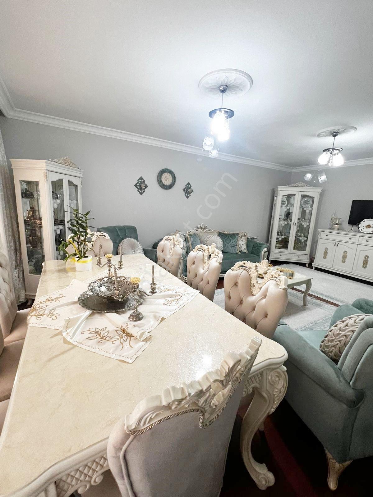 Ufuktepe'de Katta Masrafsız 130 M2 3+1 Daire ! — fotoğraf 7
