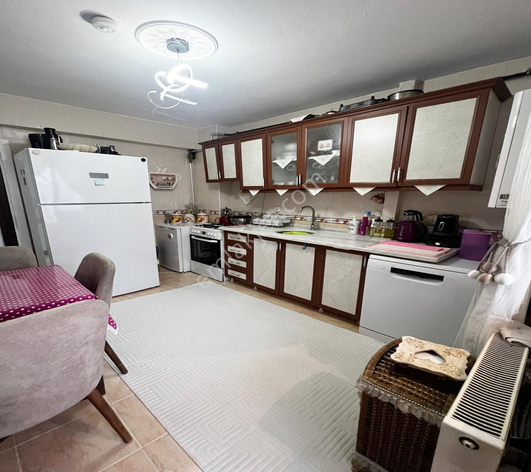 Ufuktepe'de Katta Masrafsız 130 M2 3+1 Daire ! — fotoğraf 9