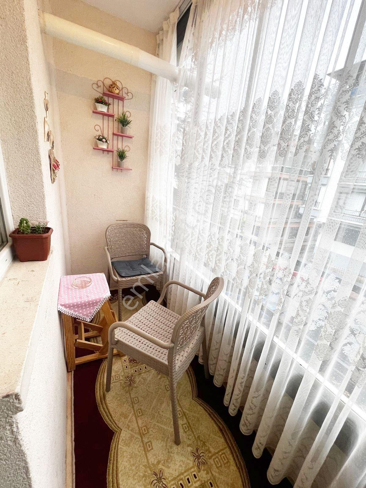 Ufuktepe'de Katta Masrafsız 130 M2 3+1 Daire ! — fotoğraf 10