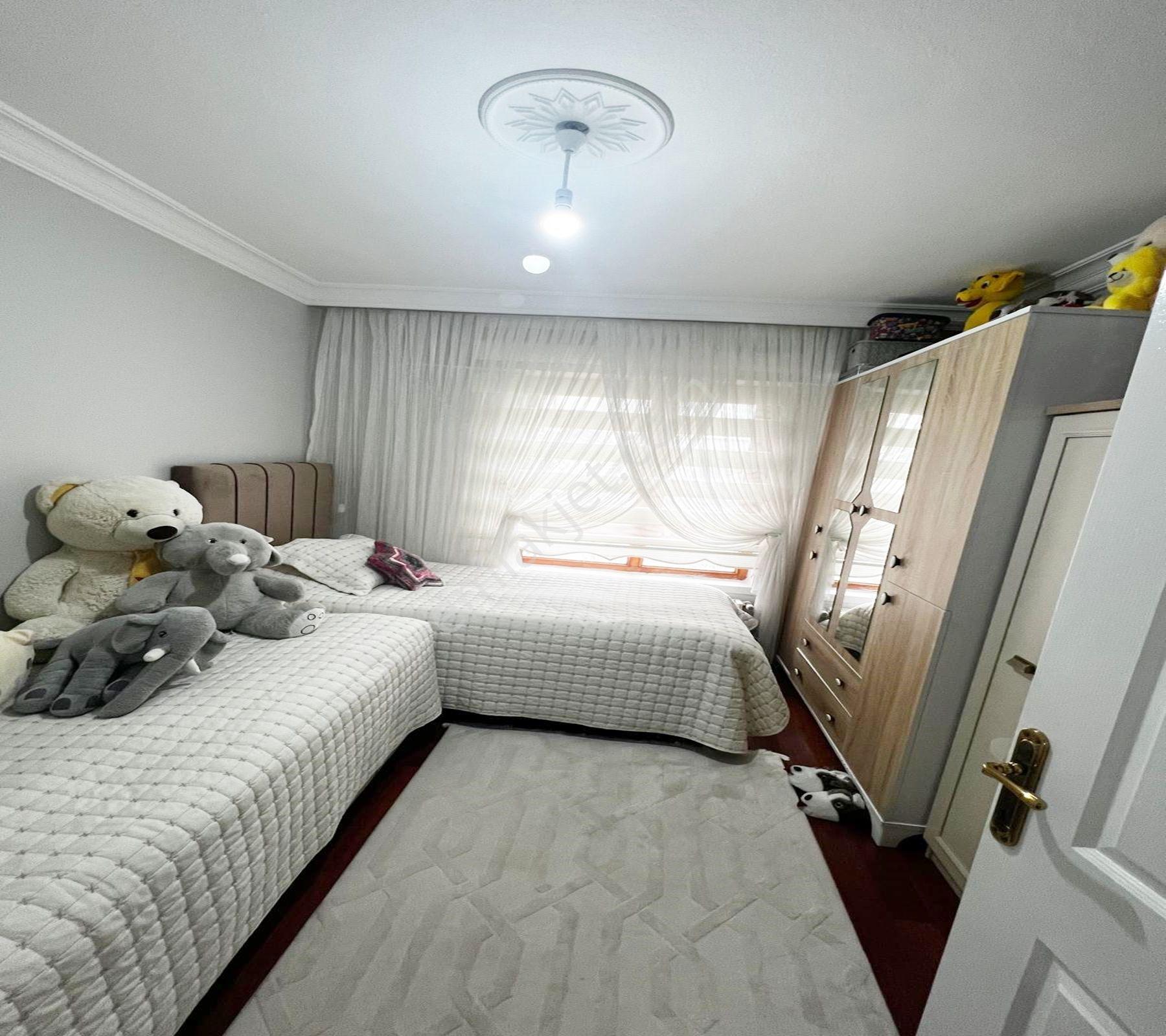 Ufuktepe'de Katta Masrafsız 130 M2 3+1 Daire ! — fotoğraf 17