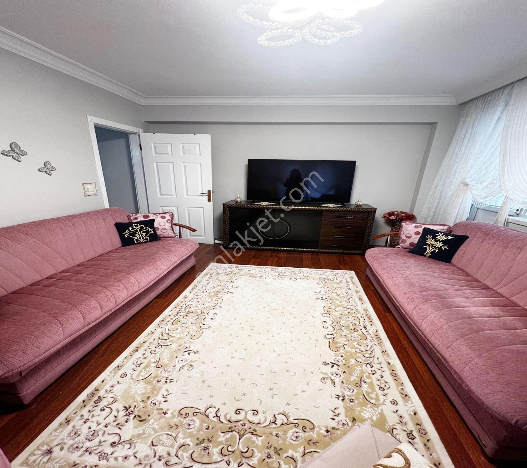 Ufuktepe'de Katta Masrafsız 130 M2 3+1 Daire ! — fotoğraf 21