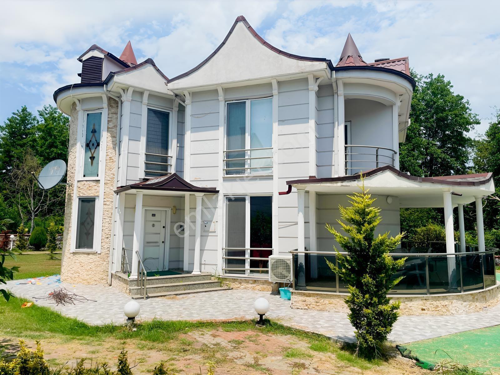 Sapanca Kırkpınar'da Satılık Lüks Villa