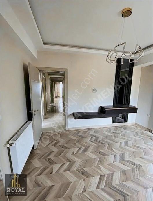 Royal'den Tarsus Atatürk Mah Site İçerisinde Havuzlu 150 M2 4+1 — fotoğraf 3