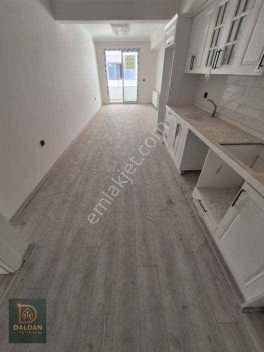 Daldan Emlaktan Gömeçte Satılık 67 M2 1+1 Daire
