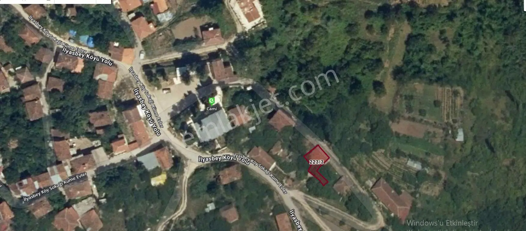 Satılık Köy İçi İmarlı 162 Metre Kare Arsa Ve Eski Ahşap Ev — fotoğraf 3