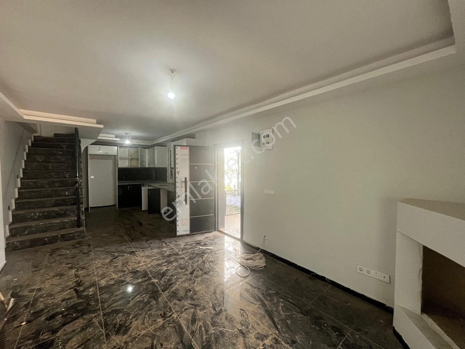 Ürkmez Payamlı,da Doğayla İç İçe,tarih Ve Denizle Çevrili Villa — fotoğraf 2